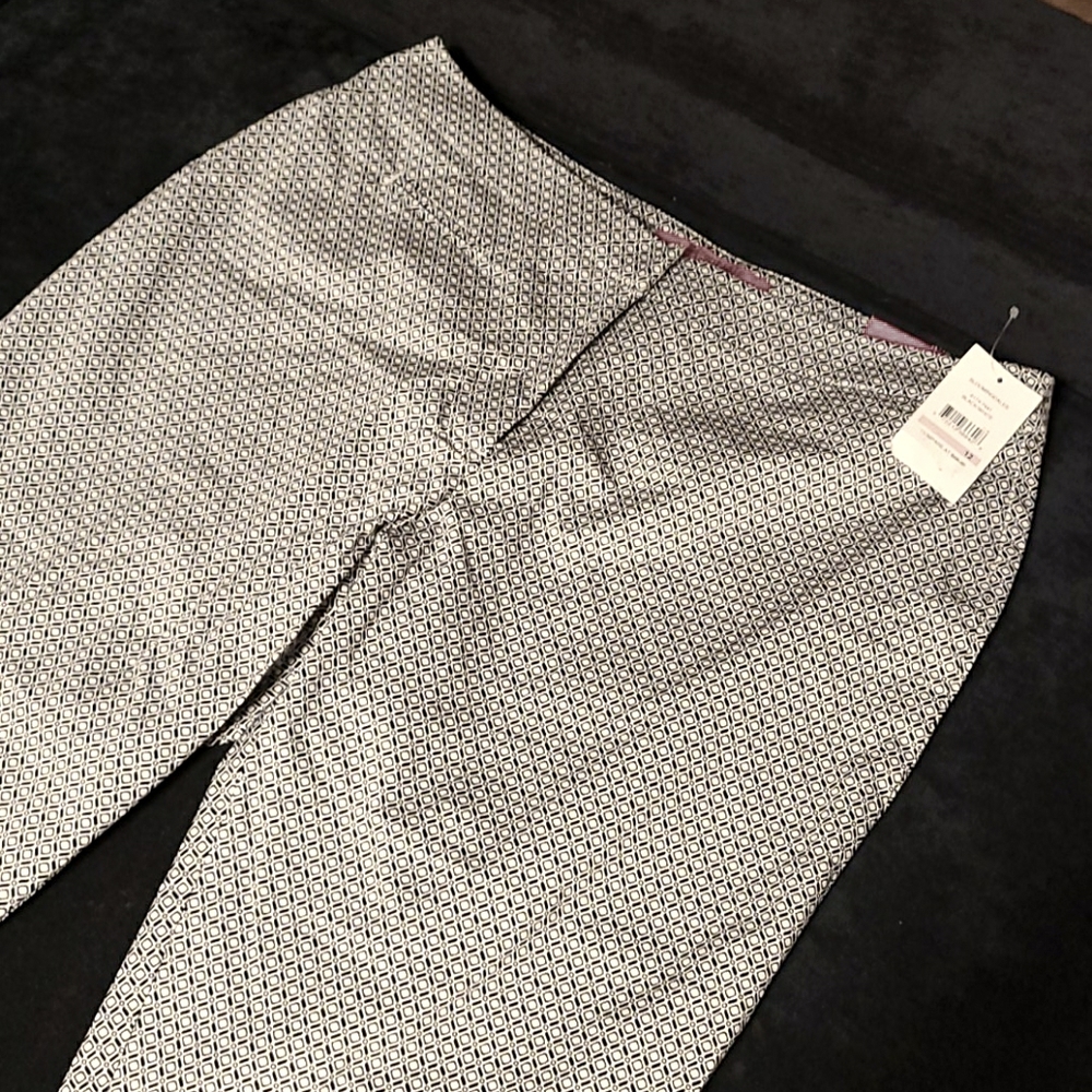 Black & White Patterned Capris